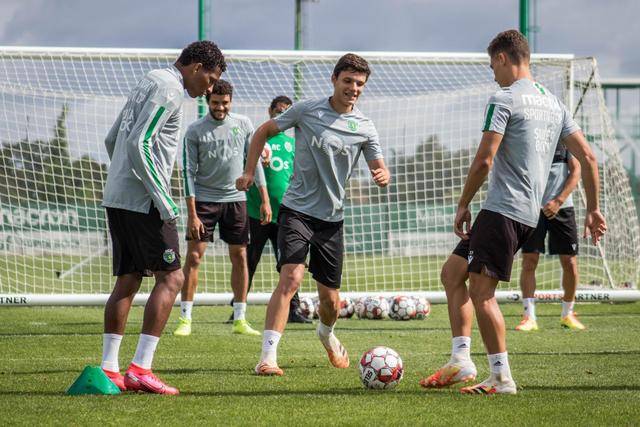 欧冠夺冠赔率：阿森纳1赔4.5领跑 拜仁5.5紧追